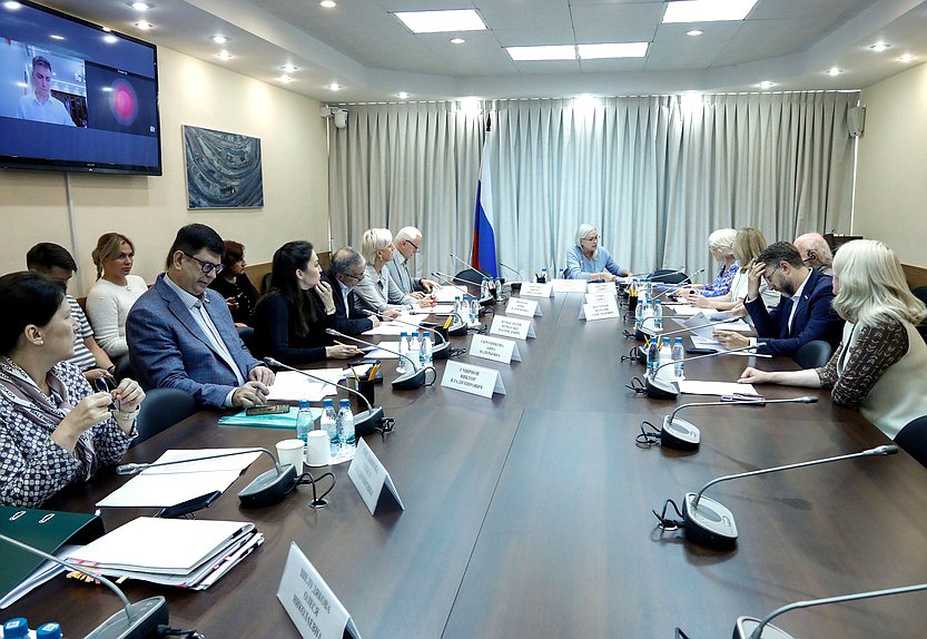 Заседание Комитета по просвещению