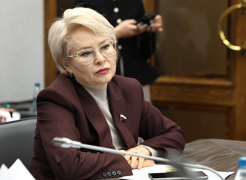 Член Комитета по просвещению Эльвира Аиткулова