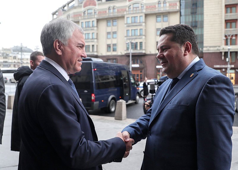 El Jefe de la Duma Estatal Vyacheslav Volodin y el Presidente de la Asamblea Nacional de la República Srpska (Bosnia y Herzegovina) Nenad Stevandic