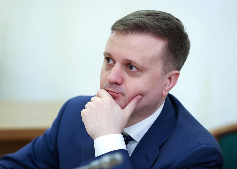 Председатель Комитета по региональной политике и местному самоуправлению Алексей Диденко