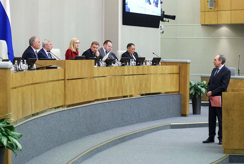 Первый заместитель Председателя Комитета по международным делам Вячеслав Никонов