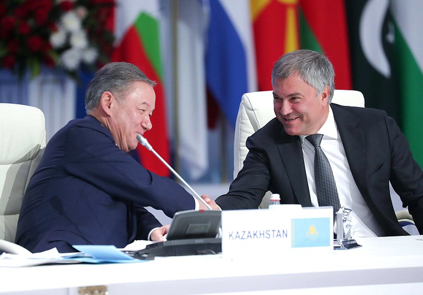 Chairman of the Mazhilis of the Parliament of the Republic of Kazakhstan Nurlan Nigmatulin and Chairman of the State Duma Viacheslav Volodin