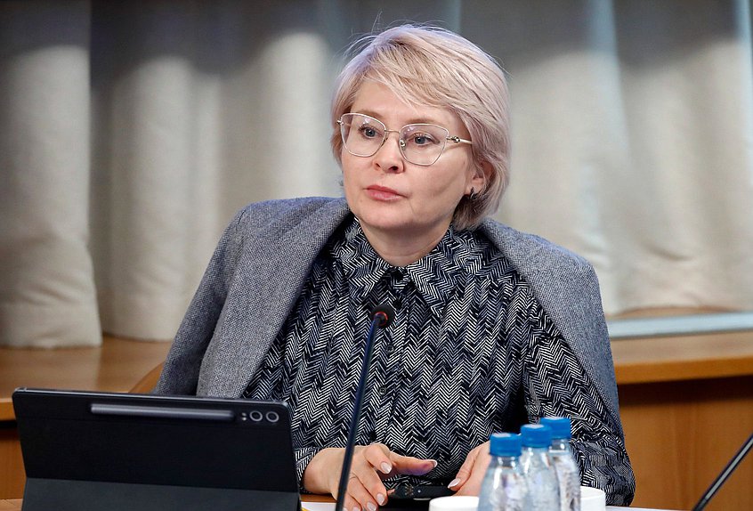 Член Комитета по просвещению Эльвира Аиткулова