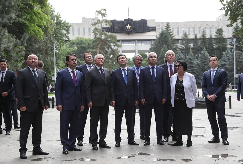 Working visit of Chairman of the State Duma Vyacheslav Volodin to Kazakhstan. Visiting the Park named after 28 Panfilov Guardsmen in Almaty