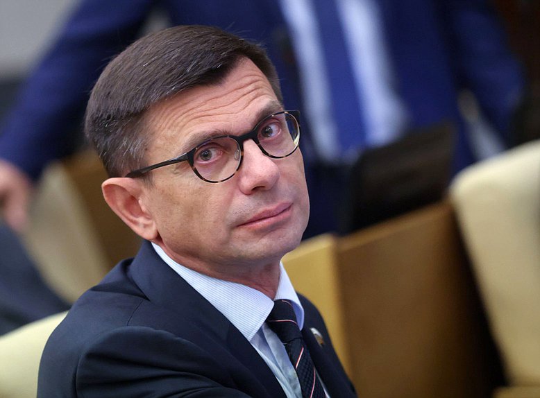 Член Комитета по промышленности и торговле Игорь Антропенко