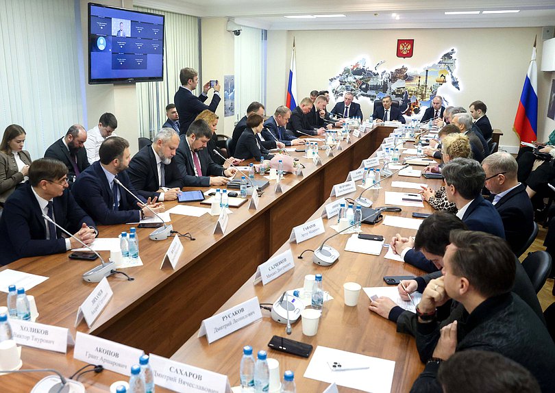 Заседание Экспертного совета Комитета по промышленности и торговле по развитию торговли и защите прав потребителей