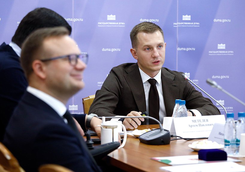Председатель Комитета по молодежной политике Артем Метелев
