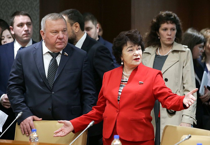 Chairman of the Committee on Energy Pavel Zavalnyi, Chairman of the Committee on Defence Vladimir Shamanov and Chairwoman of the Committee on Issues of Family, Women and Children Tamara Pletneva