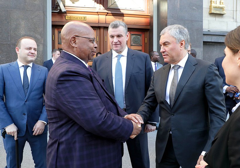 Chairman of the State Duma Vyacheslav Volodin, Speaker of the National Assembly of the Republic of Zimbabwe Jacob Mudenda, leader of the LDPR faction Lenid Slutsky and Deputy Chairman of the State Duma Vladislav Davankov