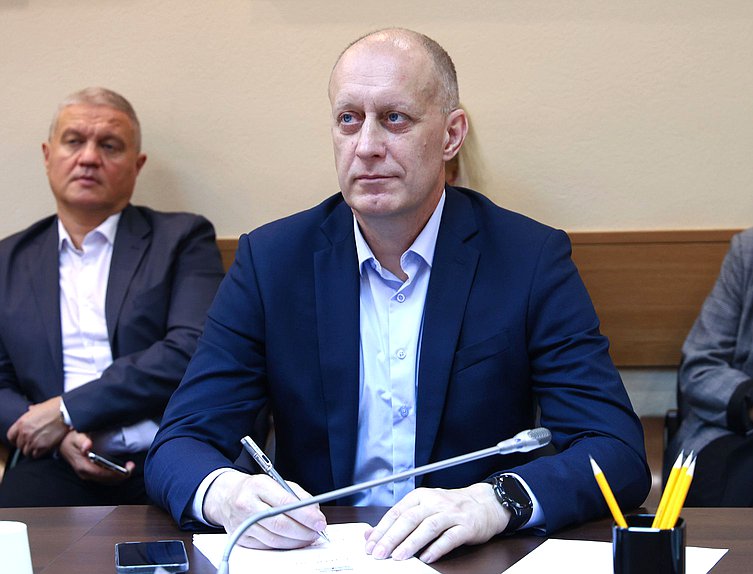 Член Комитета по просвещению Дмитрий Афанасьев