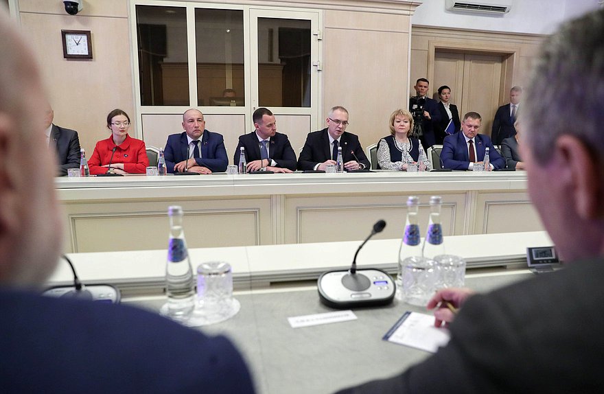 Meeting of Chairman of the State Duma Vyacheslav Volodin and Chairman of the DPR People's Council Vladimir Bidevka