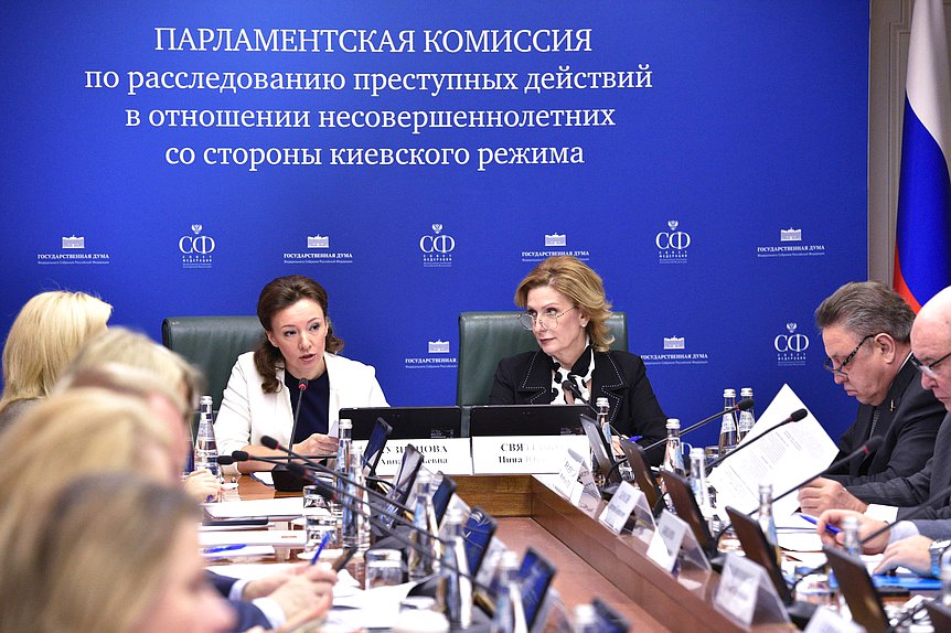 Deputy Chairwoman of the State Duma Anna Kuznetsova and senator of the Russian Federation Inna Svyatenko