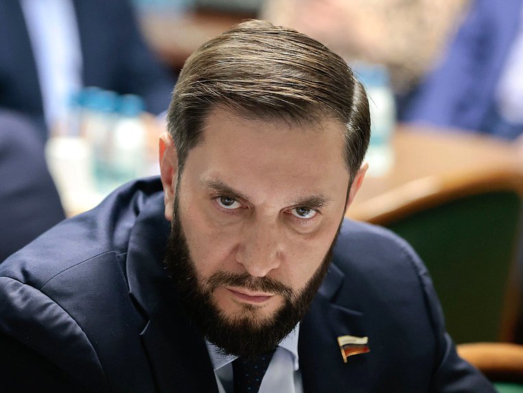 Сенатор РФ Иван Евстифеев