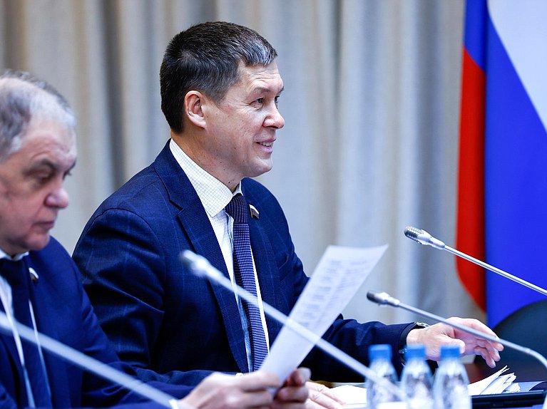 Член Комитета по экологии, природным ресурсам и охране окружающей среды Зариф Байгускаров