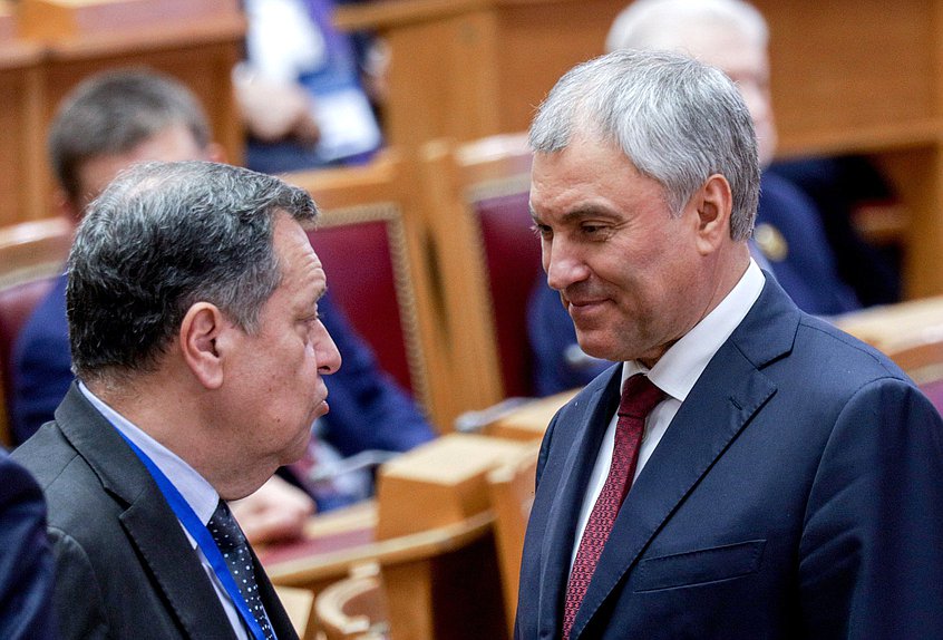 Председатель Государственной Думы Вячеслав Володин и Председатель Комитета по бюджету и налогам Андрей Макаров