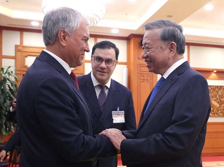 Chairman of the State Duma Vyacheslav Volodin and General Secretary of the Communist Party of Vietnam Central Committee Tô Lâm