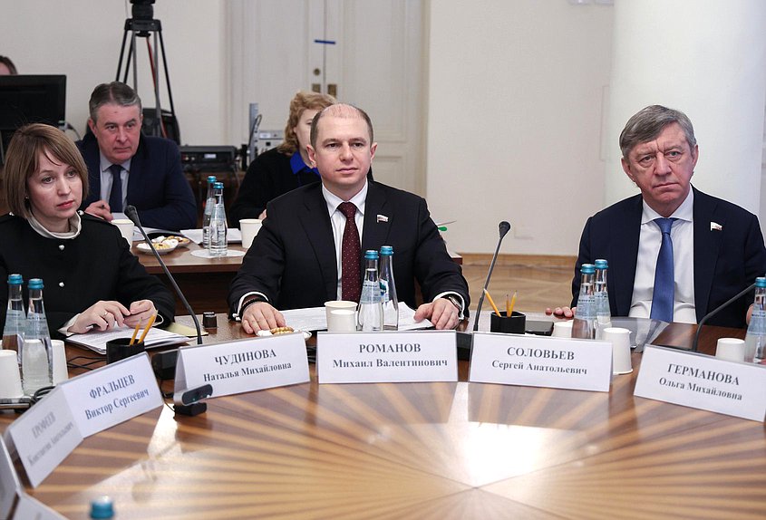 Члены Комитета по культуре Михаил Романов и Сергей Соловьев