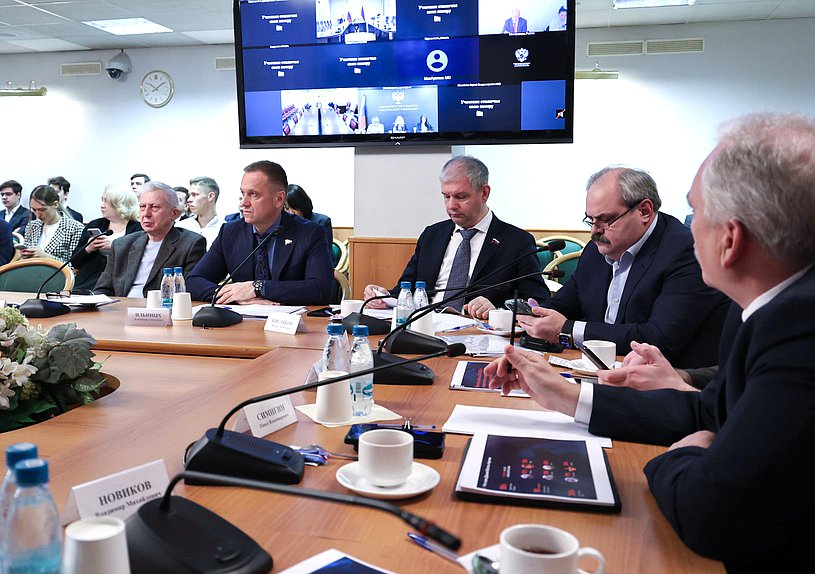 Заседание Комитета по развитию Дальнего Востока и Арктики с участием Министра по развитию Дальнего Востока и Арктики Алексея Чекункова