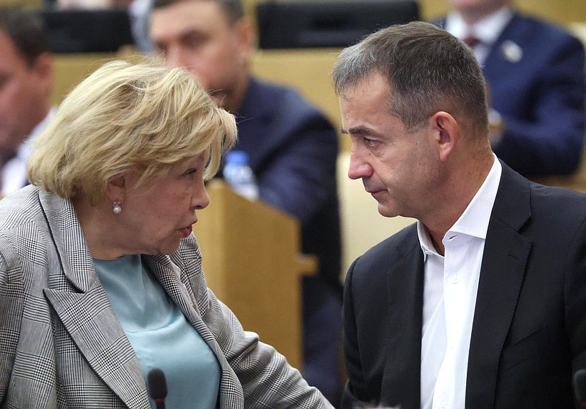 Первые заместители Председателя Комитета по культуре Елена Драпеко и Дмитрий Певцов