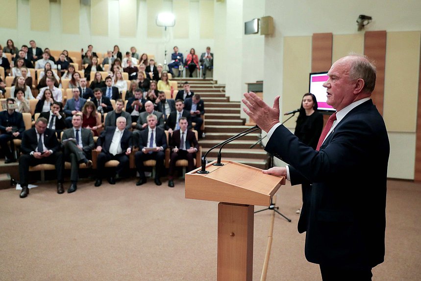 Leader of CPRF faction Gennady Zyuganov