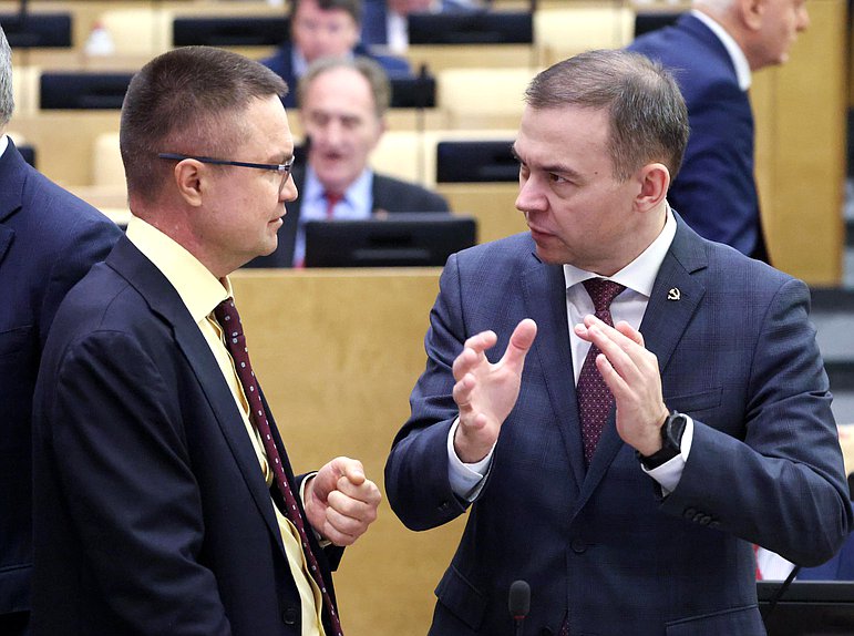 Первый заместитель Председателя Комитета по малому и среднему предпринимательству Сергей Казанков и Первый заместитель Председателя Комитета по безопасности и противодействию коррупции Юрий Афонин