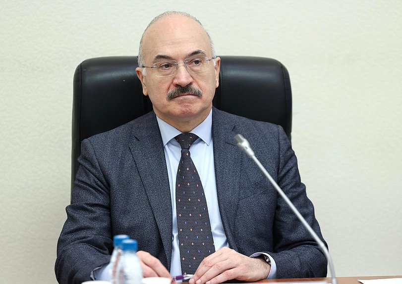 Председатель Комитета по науке и высшему образованию Сергей Кабышев