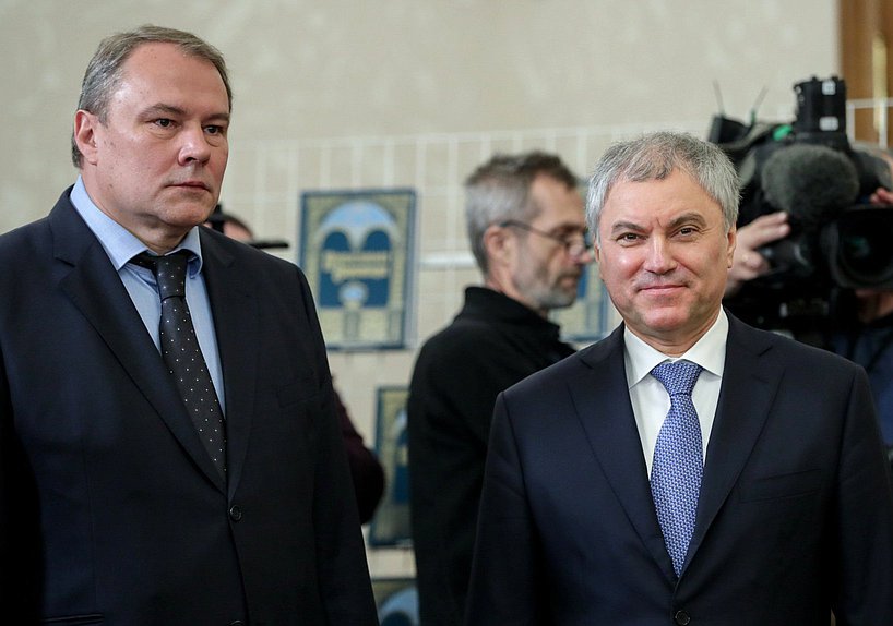 Председатель Государственной Думы Вячеслав Володин и заместитель Председателя Государственной Думы Петр Толстой