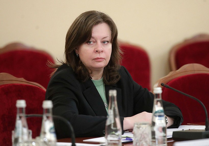 Заседание рабочей группы по выработке предложений, направленных на своевременное обеспечение качественными жилыми помещениями лиц из числа детей-сирот и детей, оставшихся без попечения родителей