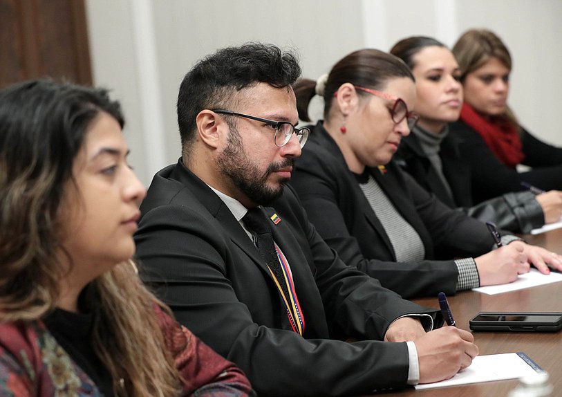 Meeting of First Deputy Chairman of the State Duma Ivan Melnikov with delegation of diplomats of the Bolivarian Republic of Venezuela