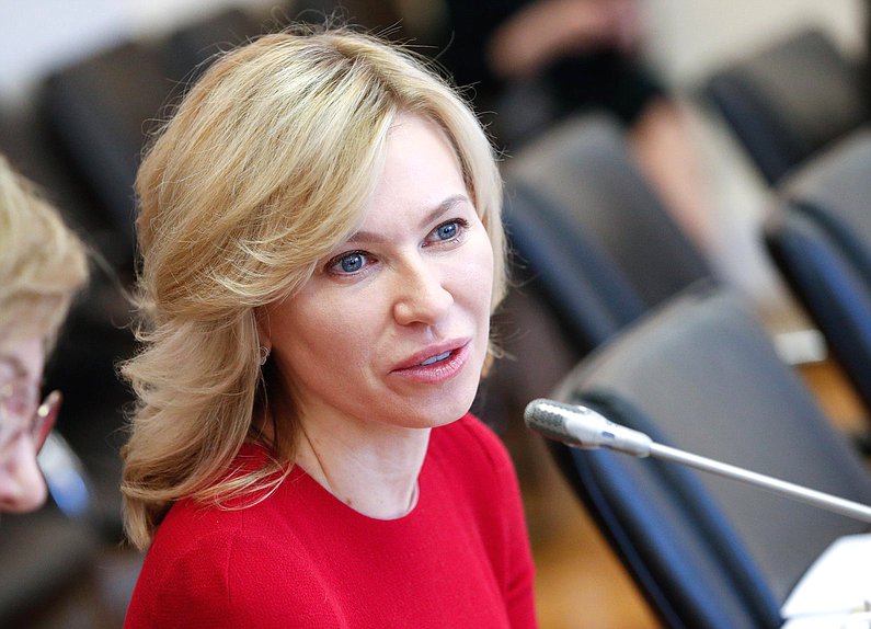 Член Комитета по труду, социальной политике и делам ветеранов Екатерина Стенякина