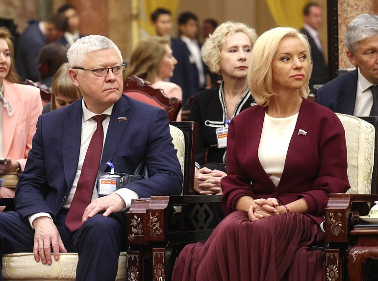 Chairman of the Committee on Security and Corruption Control Vasily Piskarev and Chairwoman of the Committee on Culture Olga Kazakova