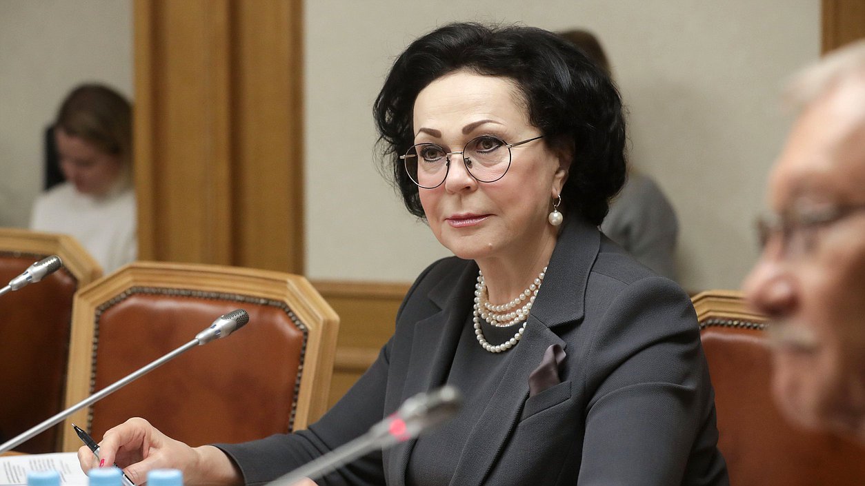 Исполняющий обязанности Председателя Счетной палаты РФ Галина Изотова