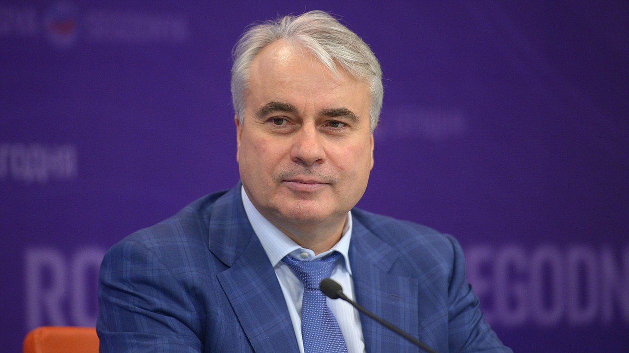 Chairman of the Committee on Energy Pavel Zavalnyi