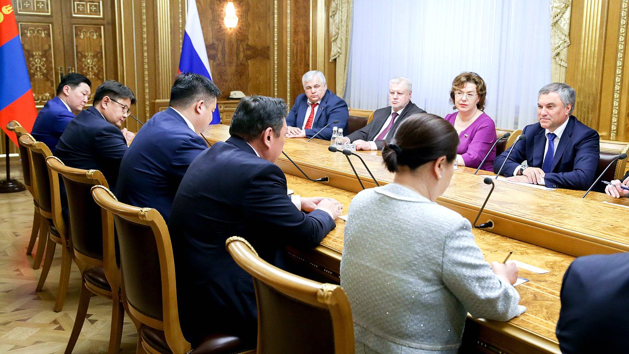 Chairman of the State Duma Viacheslav Volodin and Chairman of the State Great Khural of Mongolia Miyegombyn Enkhbold