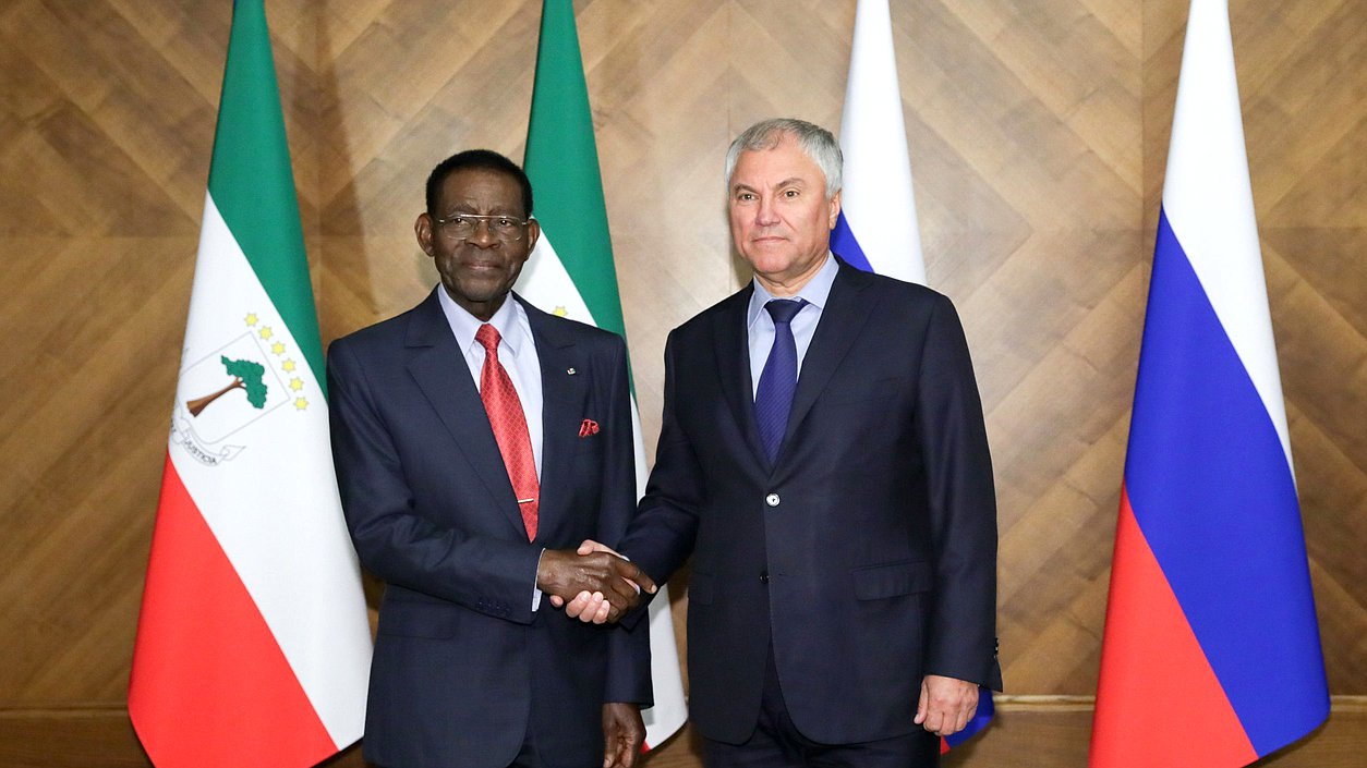 El Jefe de la Duma Estatal, Vyacheslav Volodin, y el Presidente de la República de Guinea Ecuatorial, Teodoro Obiang Nguema Mbasogo