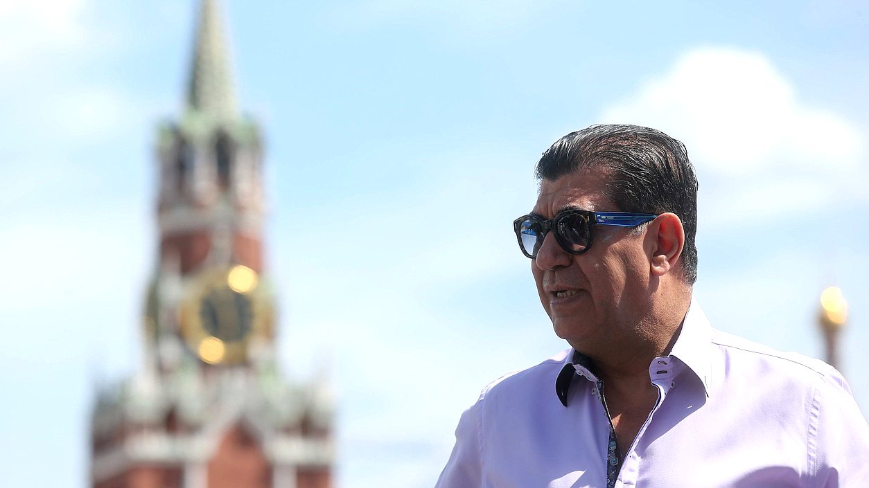 Participants of the International Forum “Development of Parliamentarism” visited the Moscow Kremlin