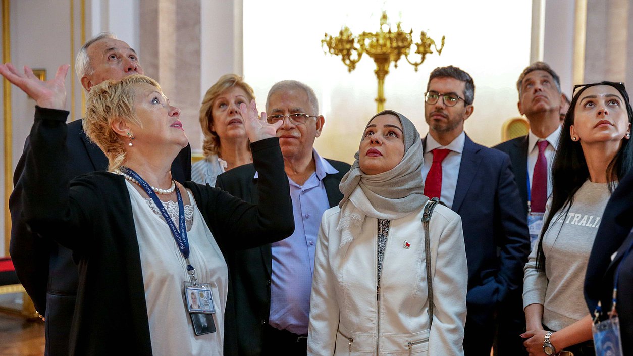 Excursion in the Grand Kremlin Palace for participants of the Second International Forum ”Development of Parliamentarism“