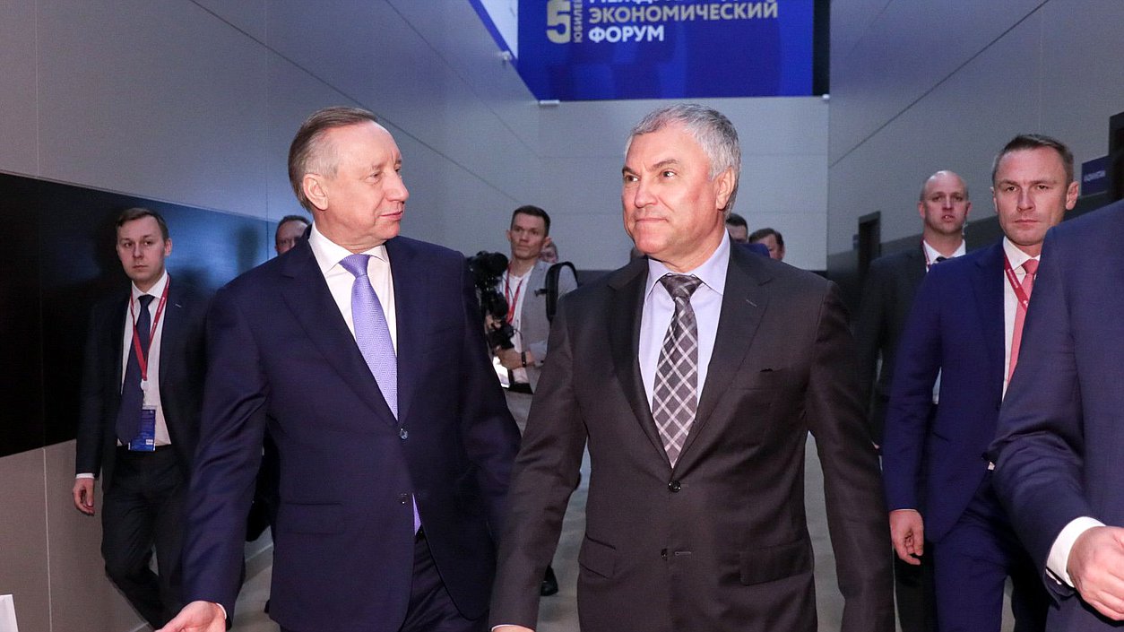 Председатель Государственной Думы Вячеслав Володин и губернатор Санкт-Петербурга Александр Беглов