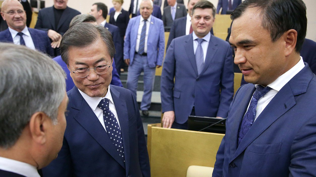 Chairman of the State Duma Viacheslav Volodin, President of the Republic of Korea Moon Jae-in and Member of the Committee on Transport and Construction Sergei Ten