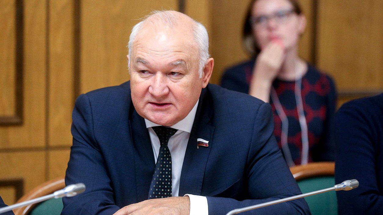 Chairman of the Committee on Issues of Nationalities Ildar Gulmitdinov