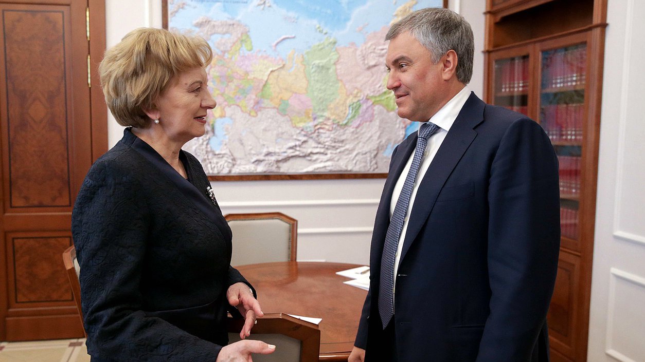 Chairman of the State Duma Viacheslav Volodin and leader of the Party of Socialists of the Republic of Moldova Zinaida Greceanîi