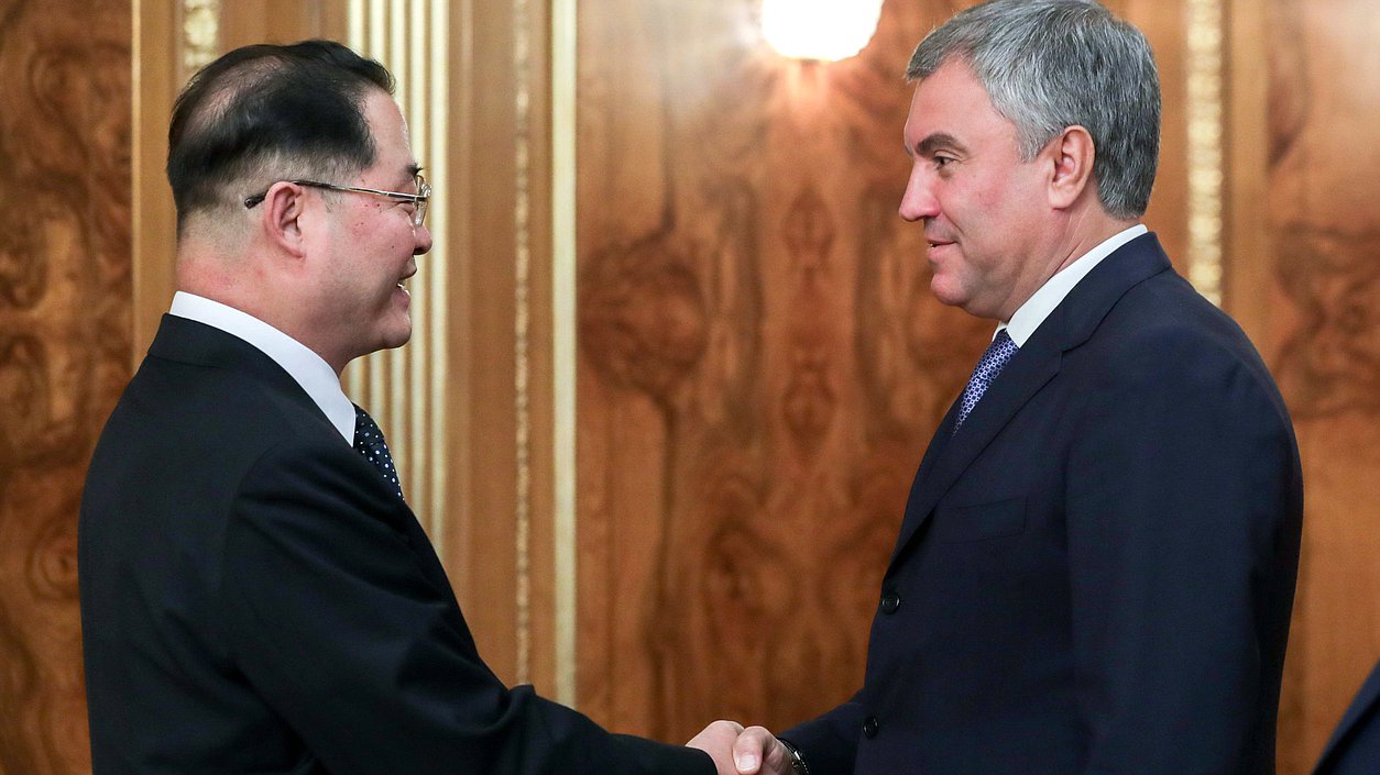 Chairman of the State Duma Viacheslav Volodin and Chairman of the Supreme People’s Assembly of the DPRK Pak Thae-song