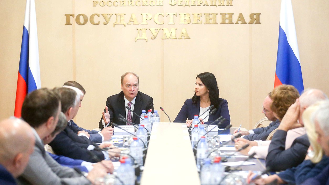 Member of the Committee on International Affairs Iumasheva Inga and Russian Ambassador to the USA Antonov Anatoly