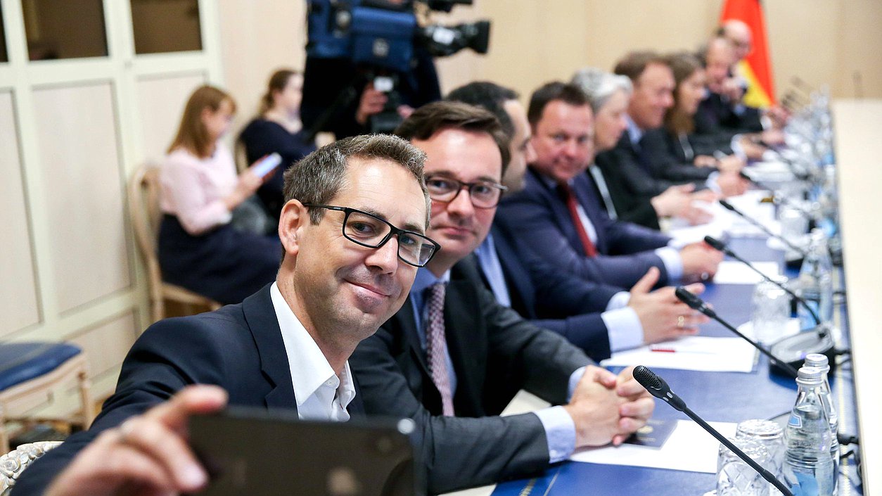 Meeting of Deputy Chairperson of the State Duma Irina Iarovaia and members of the ”friendship group“ of Russia and Germany with the delegation of the German Bundestag headed by Vice President Thomas Oppermann