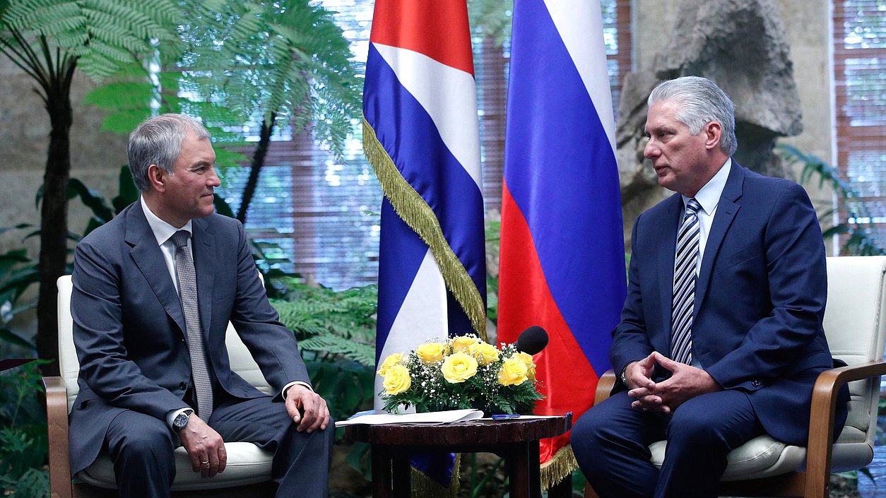 El Jefe de la Duma Estatal, Vyacheslav Volodin, y el Presidente de Cuba, Miguel Díaz-Canel Bermúdez