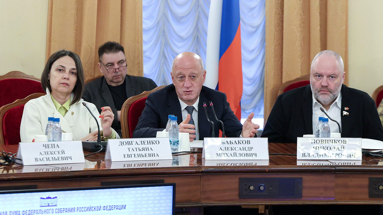 Deputy Chairman of the State Duma Alexander Babakov and member of the Committee on Development of Far East and Arctic Nikolay Novichkov