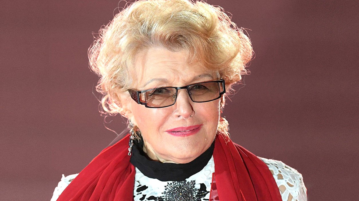 Народная артистка РФ Светлана Дружинина