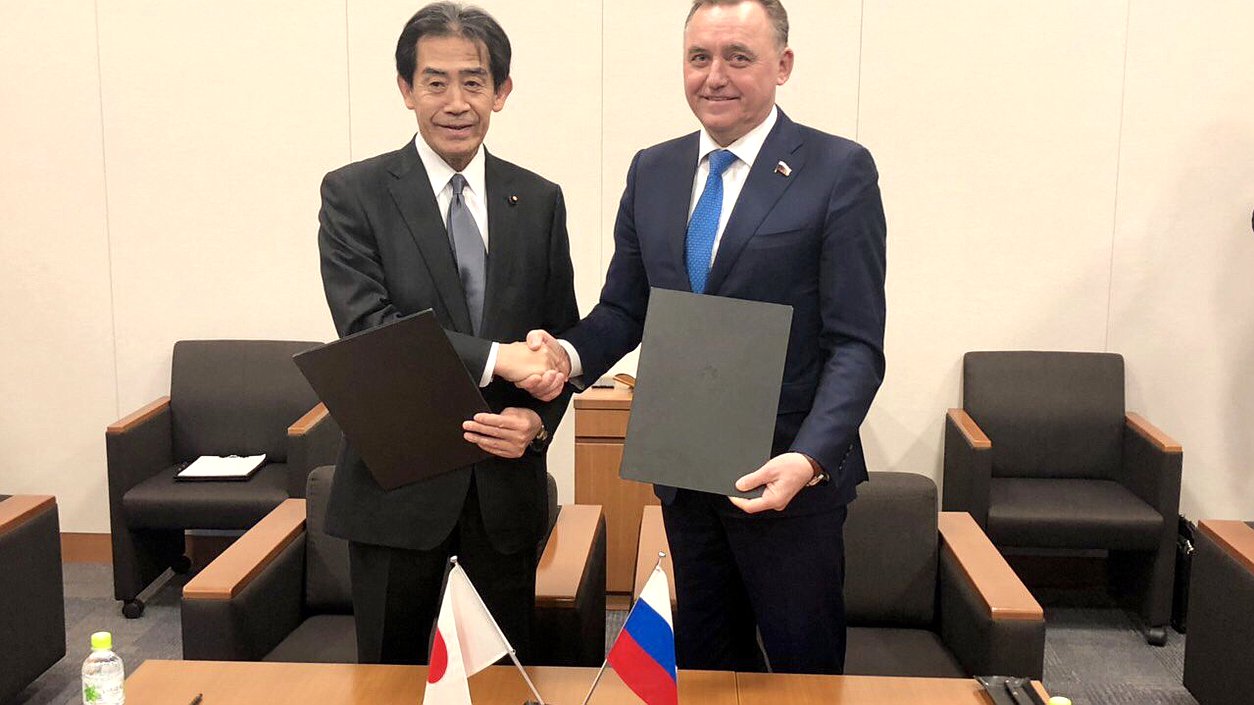 Chairman of the Japan-Russia Parliamentary Friendship Association Ichiro Aisawa and coordinator of the Interparliamentary Group on Interaction with the Parliament of Japan Yevgenii Shulepov