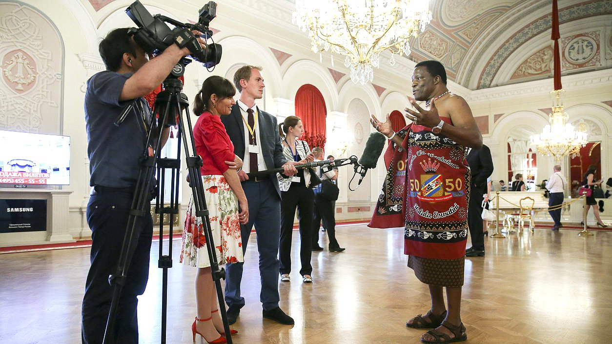 Participants of the International Forum “Development of Parliamentarism” visited The Bolshoi Theatre