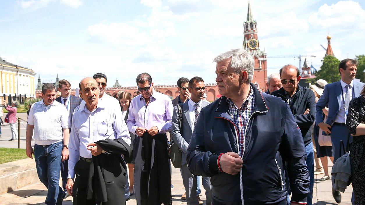 Participants of the International Forum “Development of Parliamentarism” visited the Moscow Kremlin